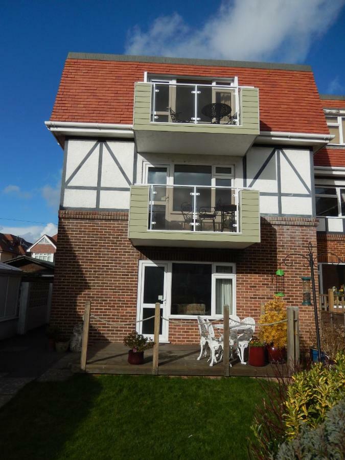 Gables Court Holiday Apartments Swanage Eksteriør bilde